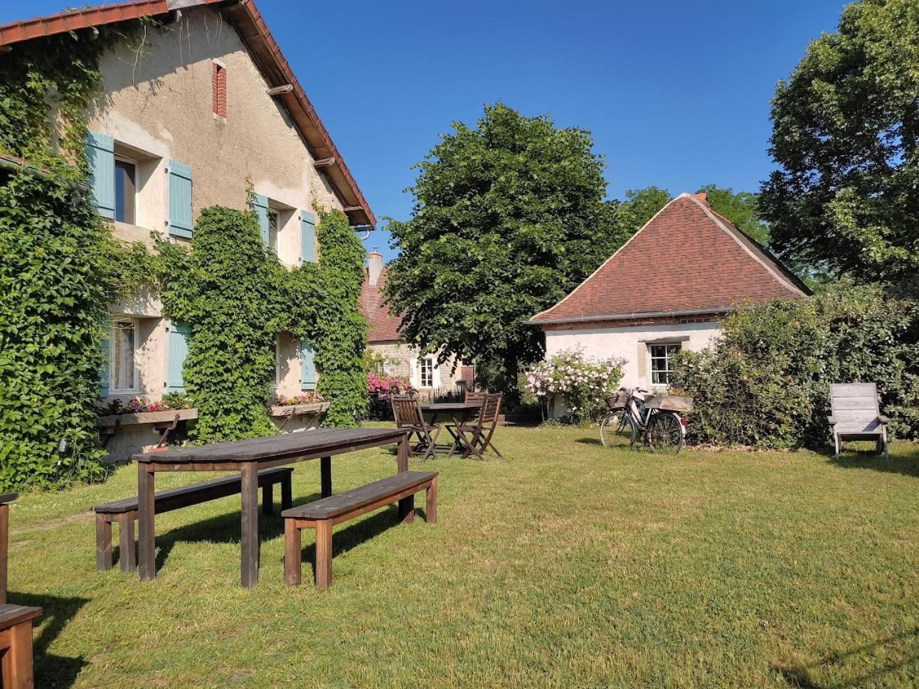布尔格区域酒店 Gannay-sur-Loire 外观 照片
