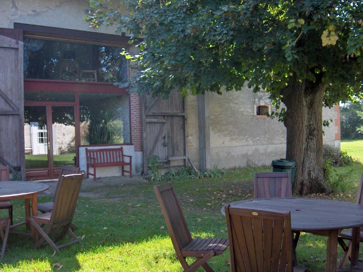 布尔格区域酒店 Gannay-sur-Loire 外观 照片